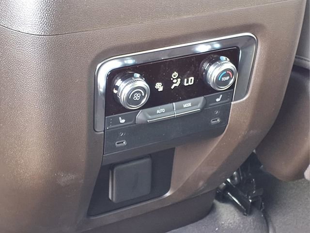 New 2026 GMC Yukon XL Elevation image 25