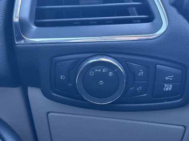 Used 2022 Ford Edge Titanium image 17