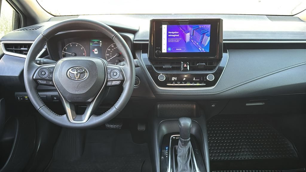 Used 2025 Toyota Corolla SE FWD image 8