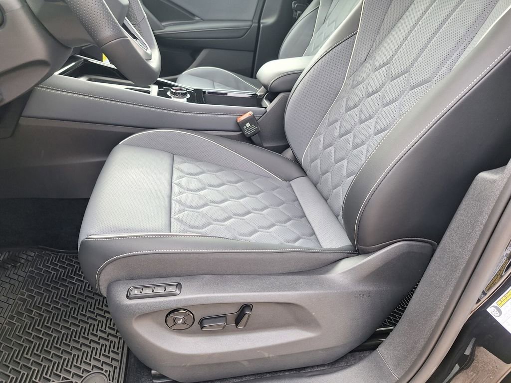 New 2026 Volkswagen Tiguan SEL R-Line image 10