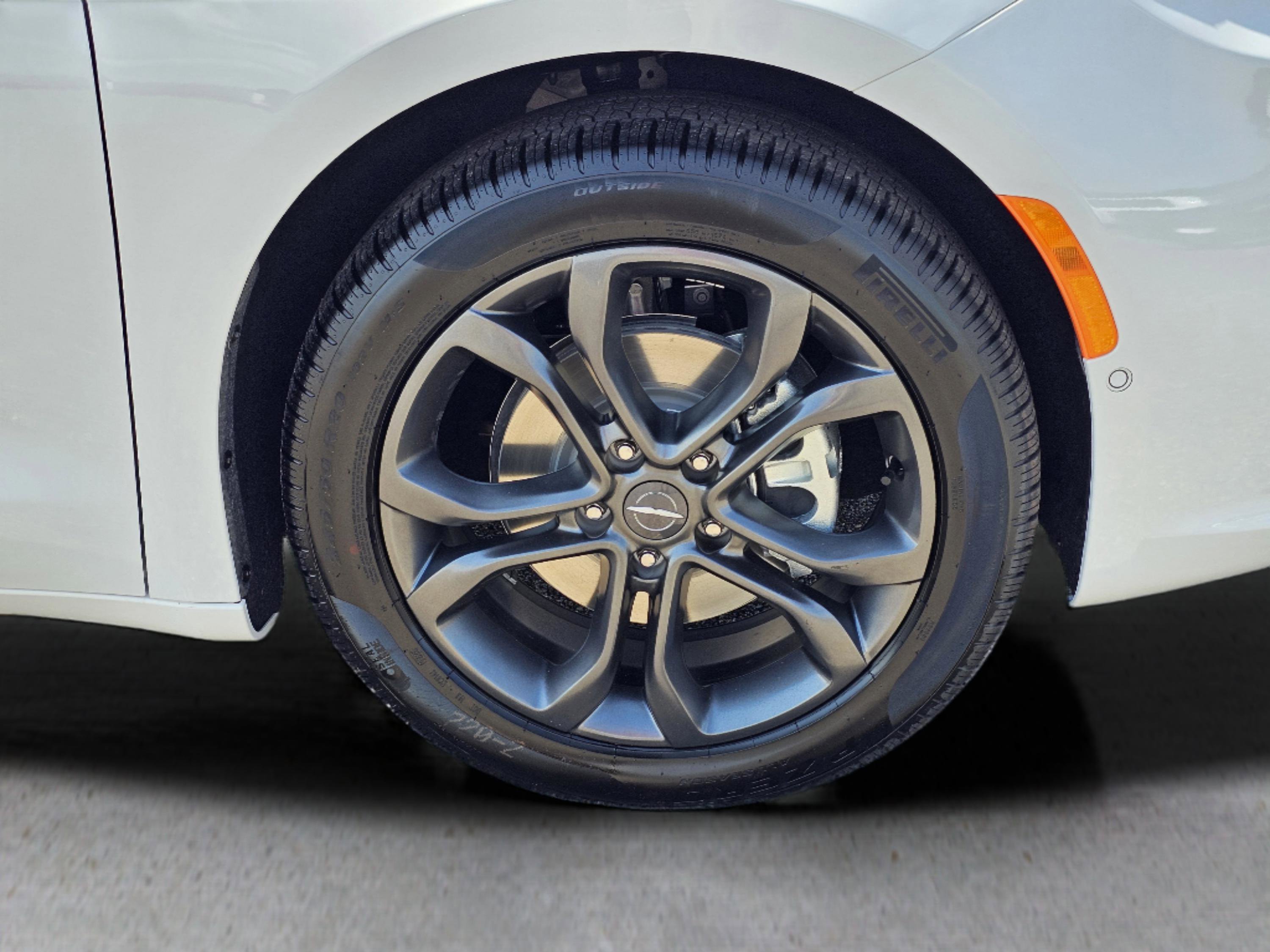 New 2026 Chrysler Pacifica Select image 6