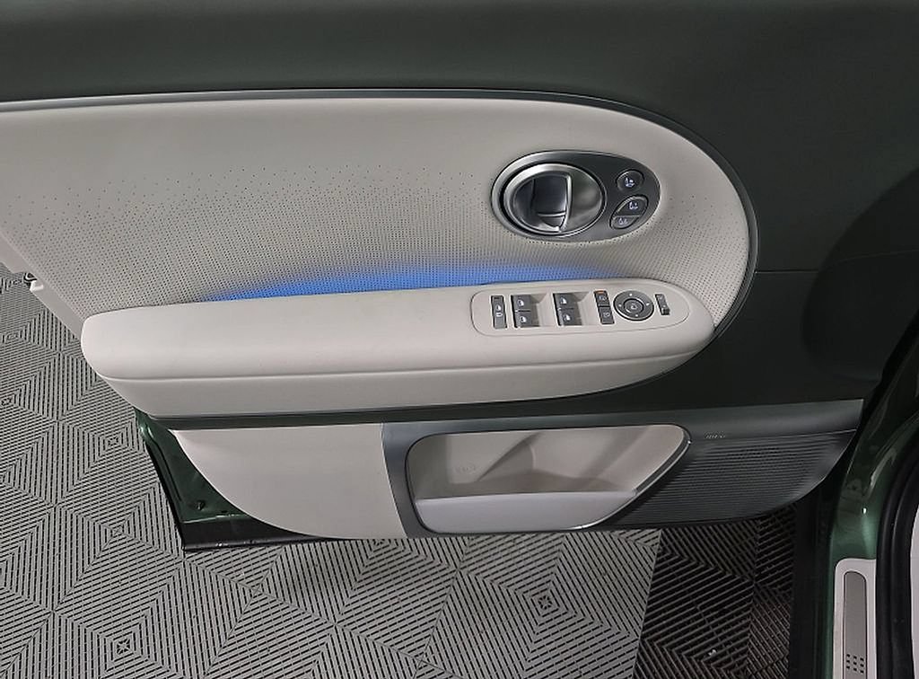 Used 2026 Hyundai Ioniq 9 Calligraphy AWD/4WD image 7