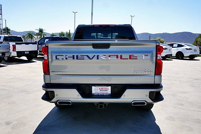 Used 2024 Chevrolet Silverado 1500 High Country w/ High Country Premium Package AWD/4WD image 5