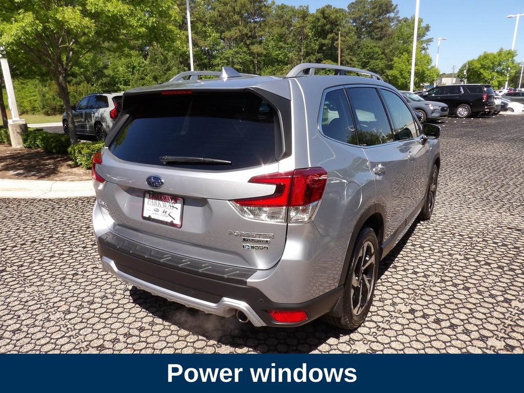 Used 2023 Subaru Forester Touring AWD/4WD image 7