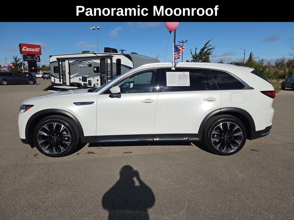 Used 2024 MAZDA CX-90 Plug-In Hybrid w/ Premium Pkg image 2