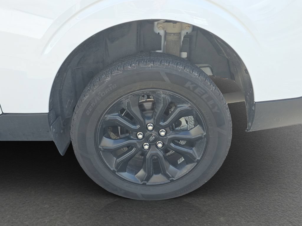 Used 2023 Ford Maverick XLT w/ Equipment Group 300A Standard AWD/4WD image 5