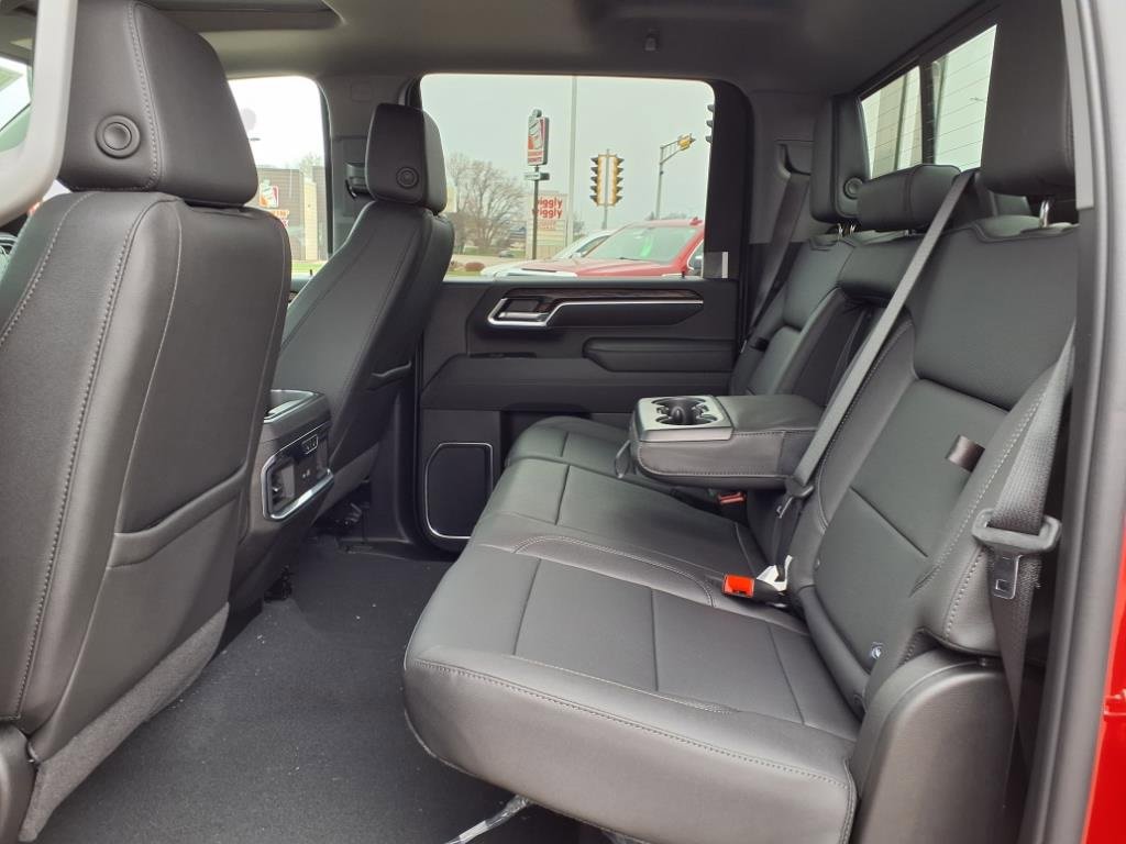 New 2025 GMC Sierra 2500 SLT w/ SLT Premium Package image 7
