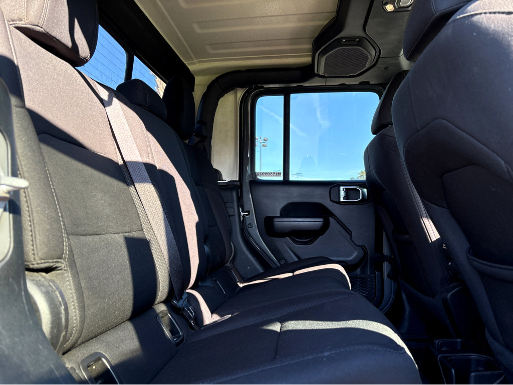Used 2021 Jeep Gladiator Willys image 20