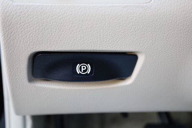 Used 2006 Mercedes-Benz E 350 4MATIC Sedan image 34