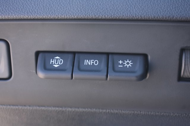 Used 2023 Buick Enclave Avenir w/ Avenir Technology Package image 31