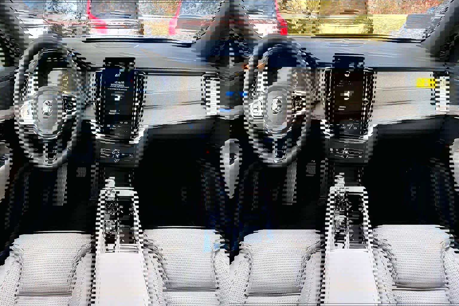 New 2026 Volvo XC90 B6 Ultra w/ Protection Package Premier image 7