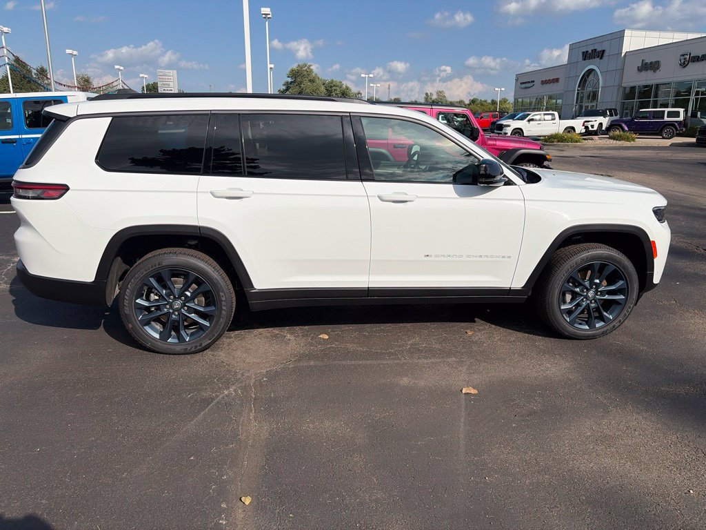 New 2026 Jeep Grand Cherokee L Limited AWD/4WD image 8