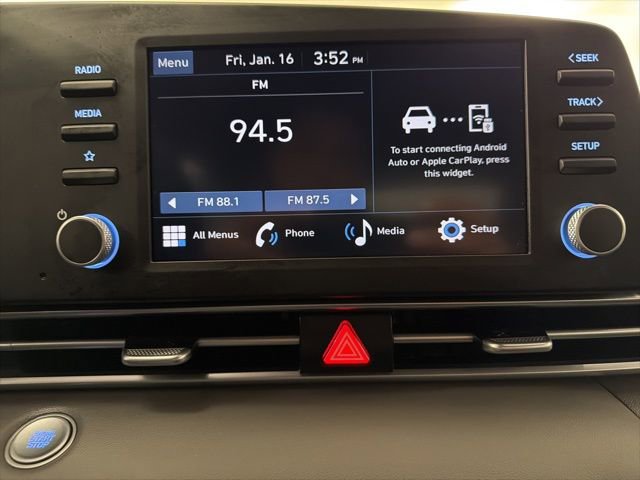 Used 2025 Hyundai Elantra Sport image 24