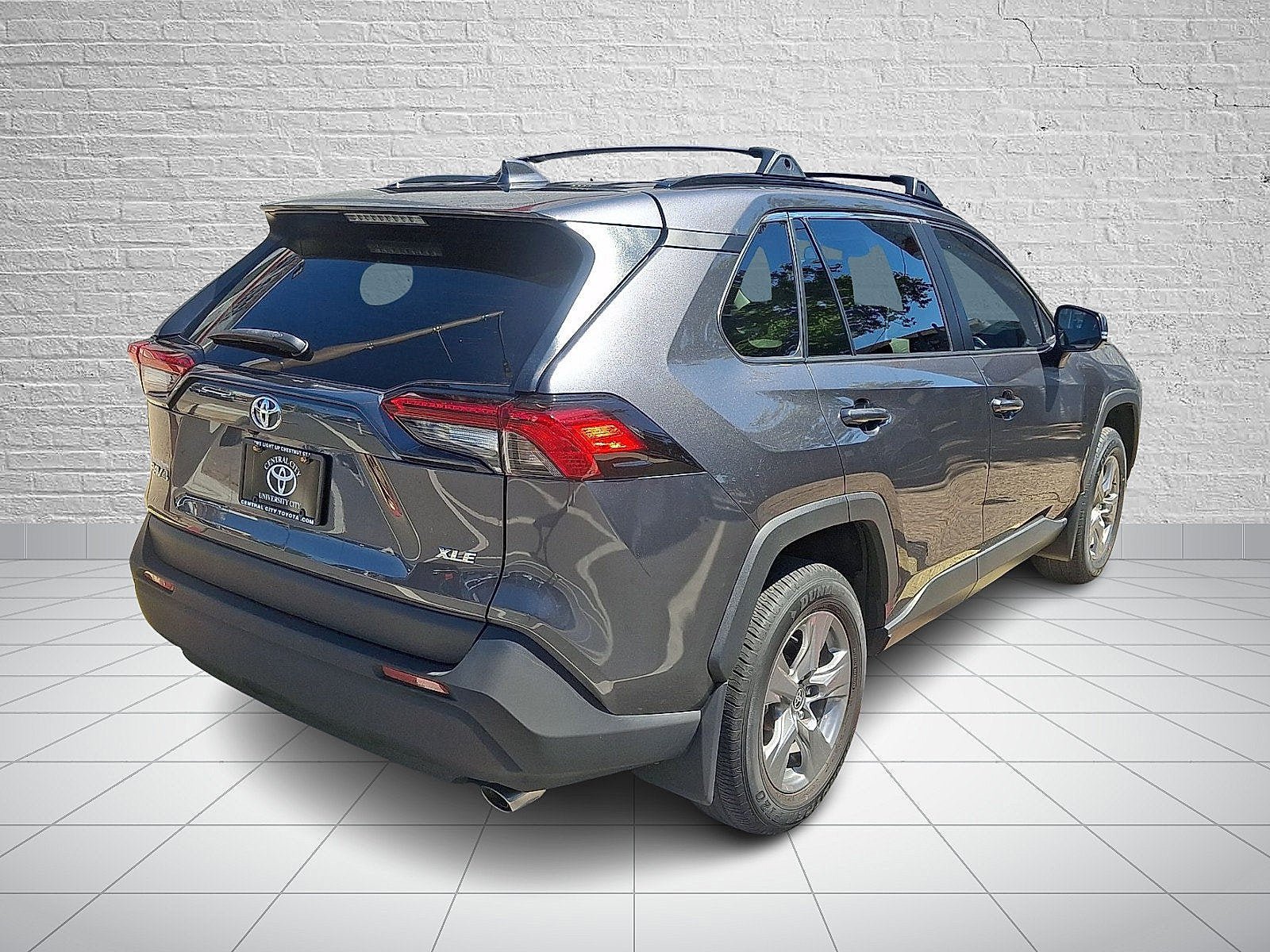 Used 2024 Toyota RAV4 XLE w/ Convenience Package FWD image 6