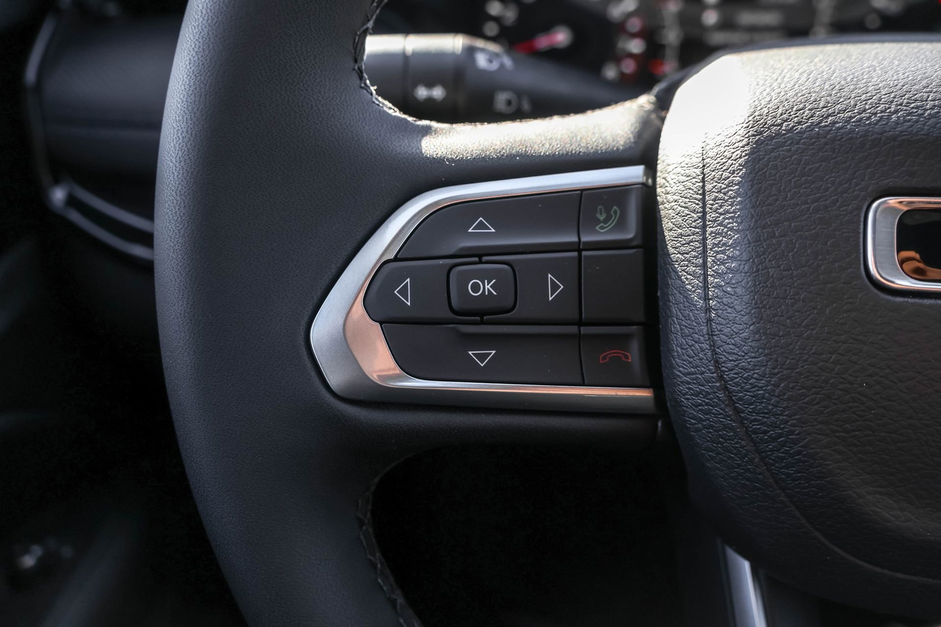 New 2026 Jeep Compass Latitude image 21