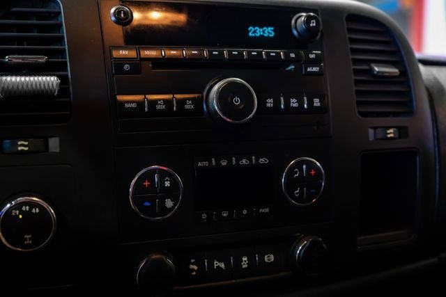 Used 2012 Chevrolet Silverado 2500 LT w/ Interior Plus Package image 24