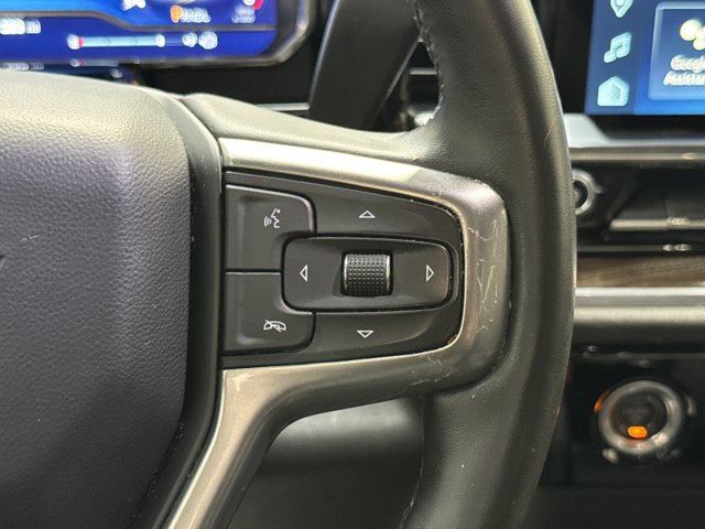 Used 2023 Chevrolet Silverado 1500 LT AWD/4WD image 21