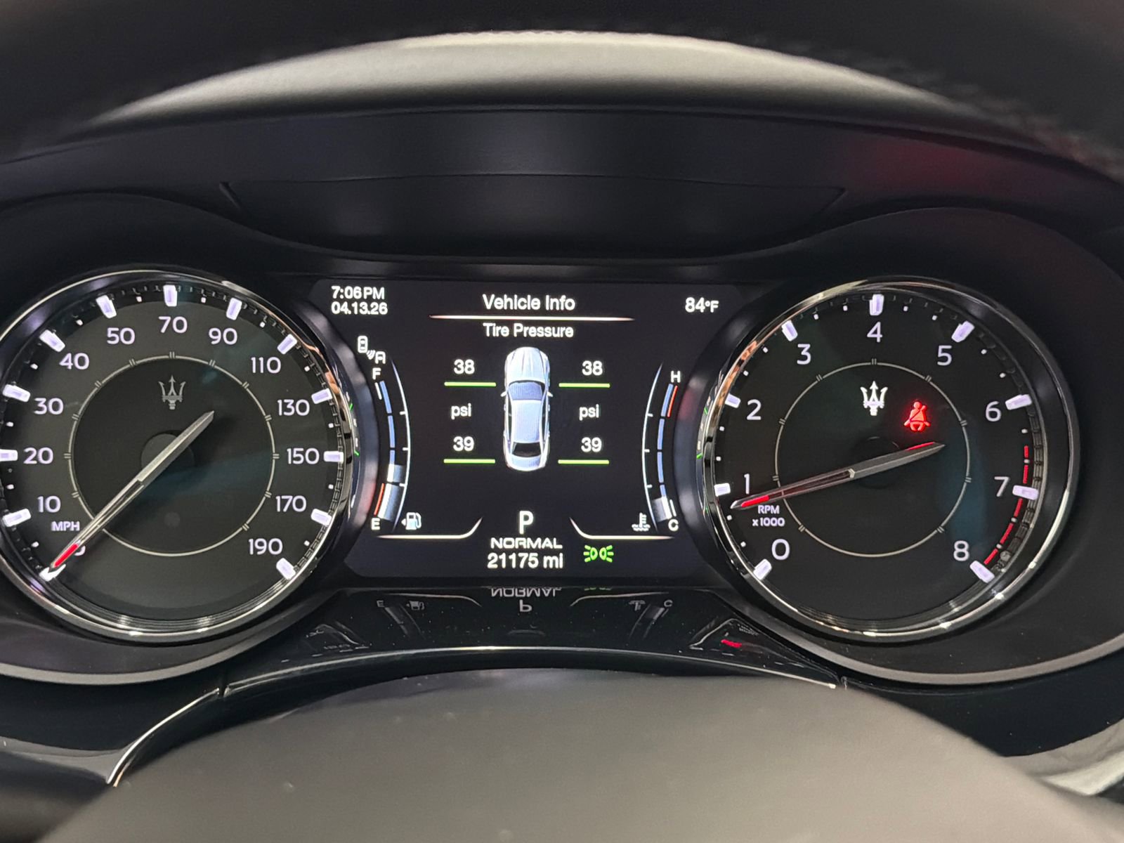 Used 2022 Maserati Quattroporte Modena image 25