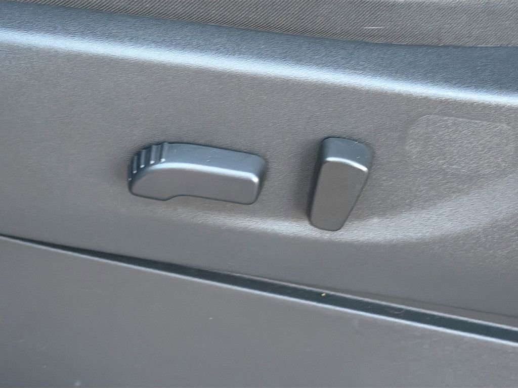 Used 2024 Nissan Frontier PRO-4X w/ Technology Package image 23