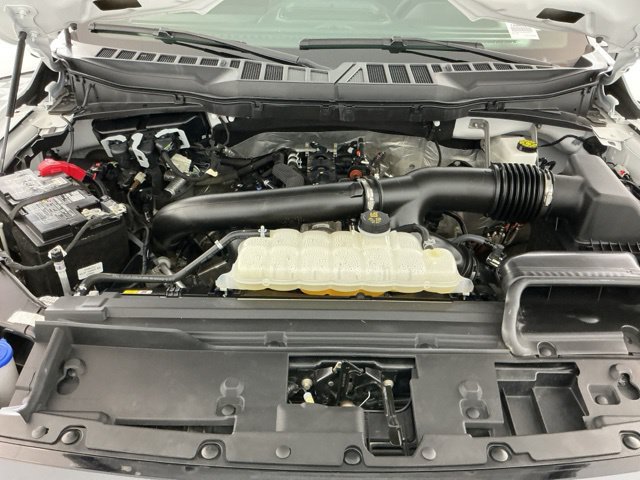 Used 2025 Ford F150 Lariat AWD/4WD image 32