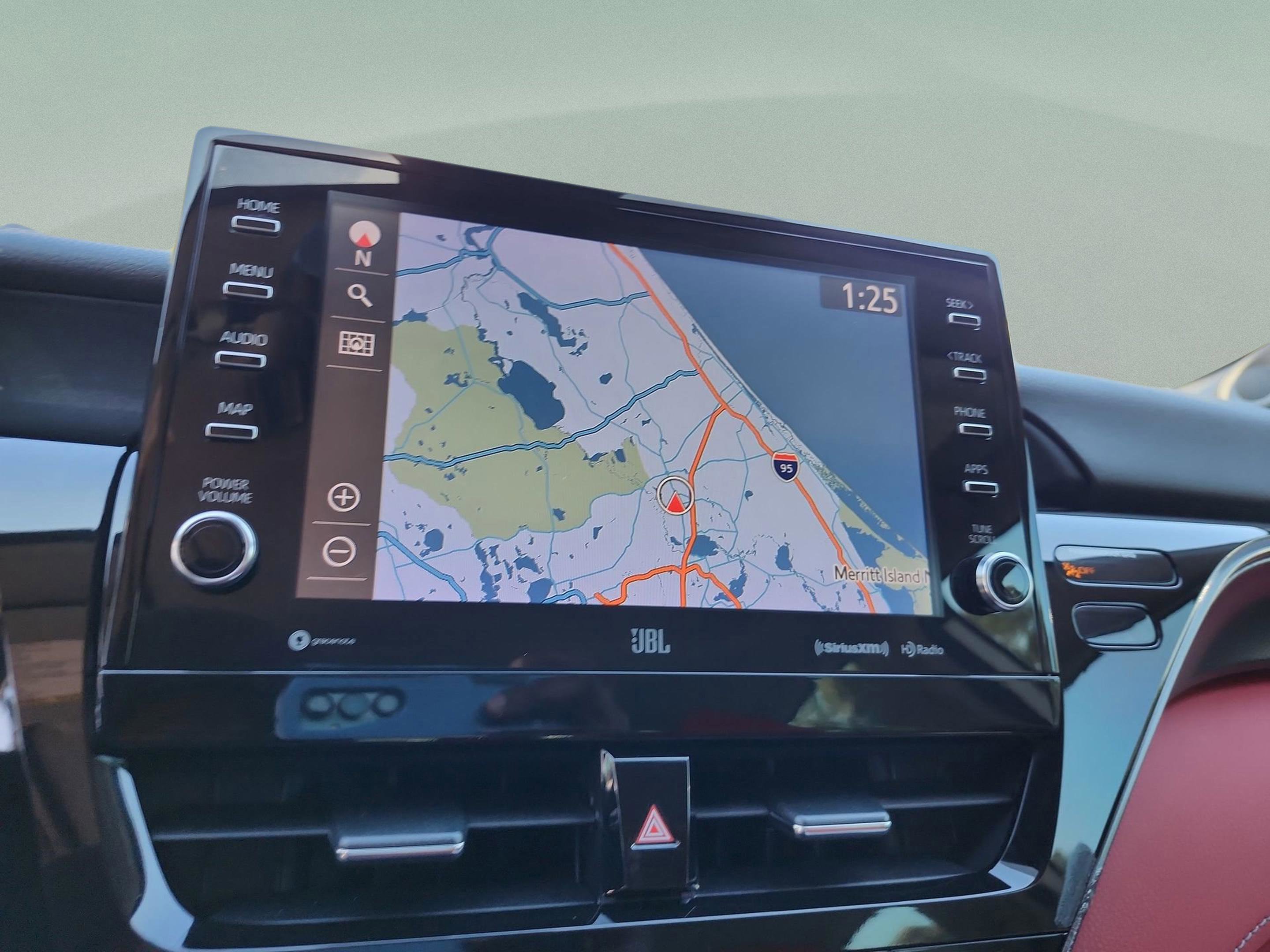 Used 2021 Toyota Camry XSE image 19