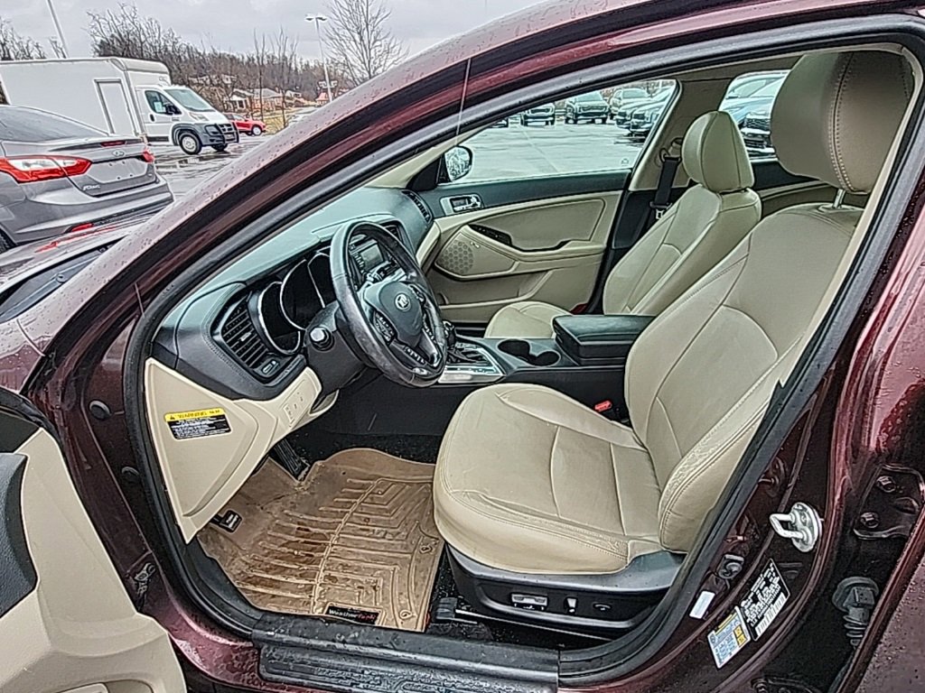 Used 2013 Kia Optima EX w/ Premium Pkg image 3