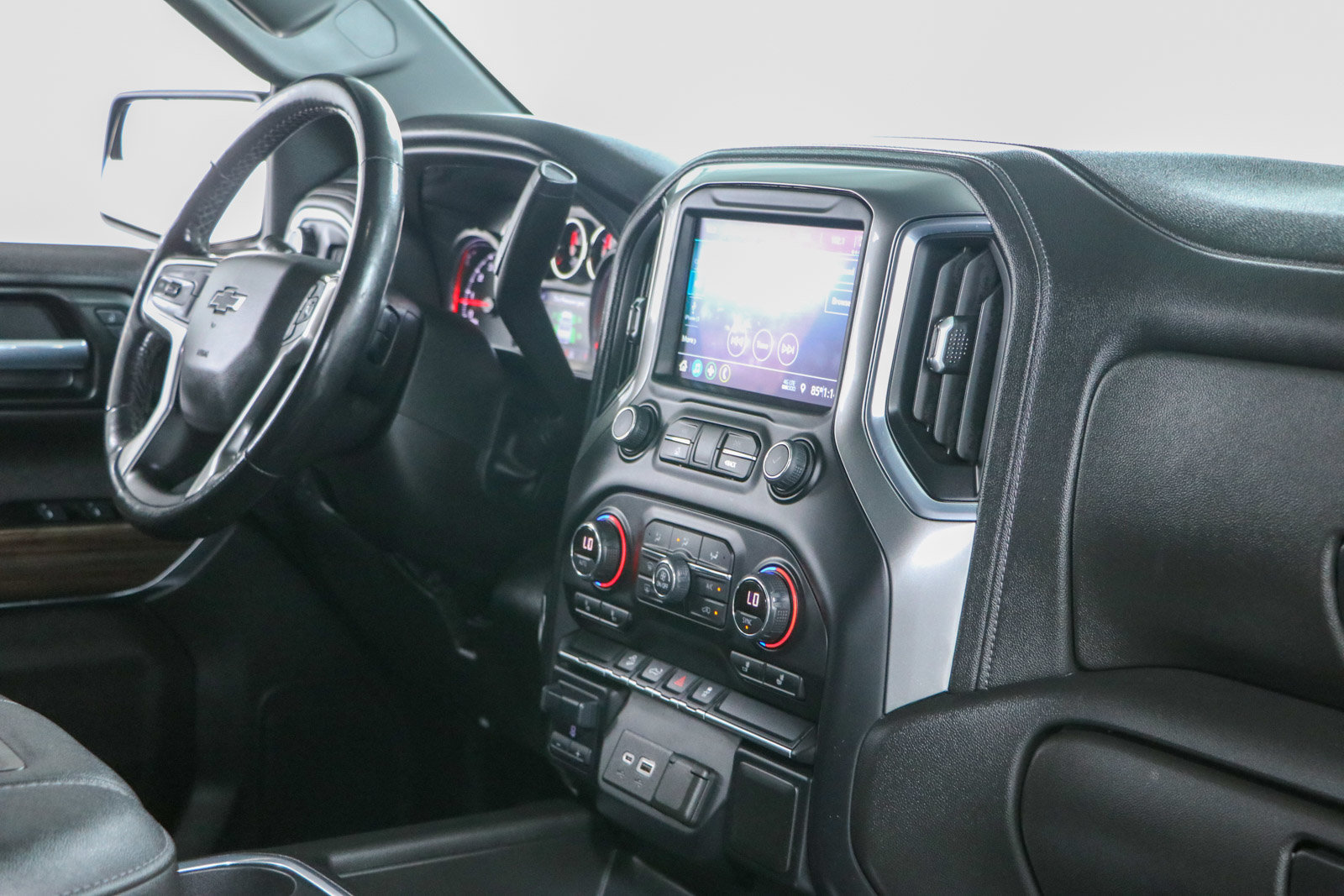 Used 2021 Chevrolet Silverado 1500 LT Trail Boss w/ Bed Protection Package AWD/4WD image 27