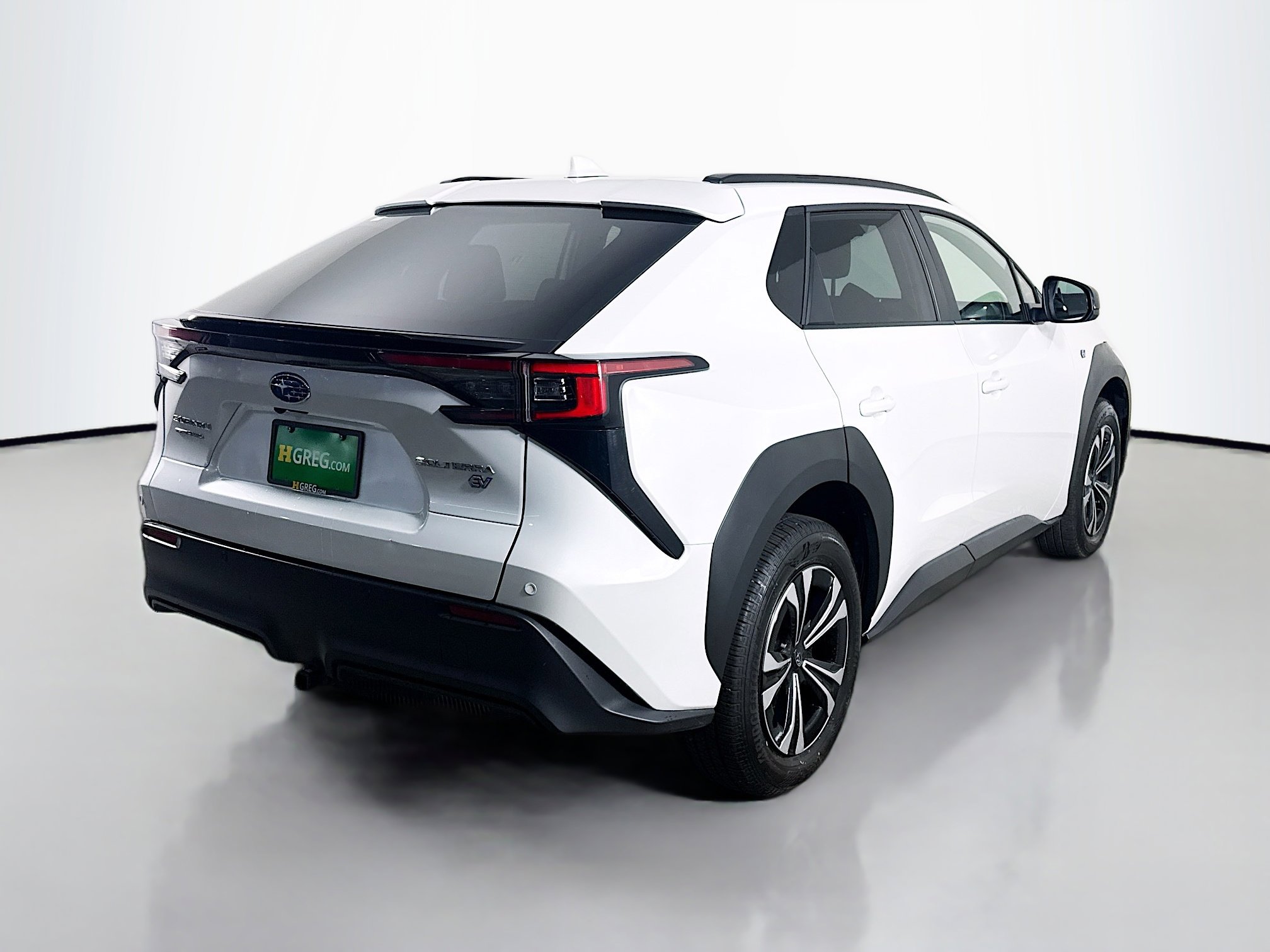 Used 2024 Subaru Solterra Premium image 10