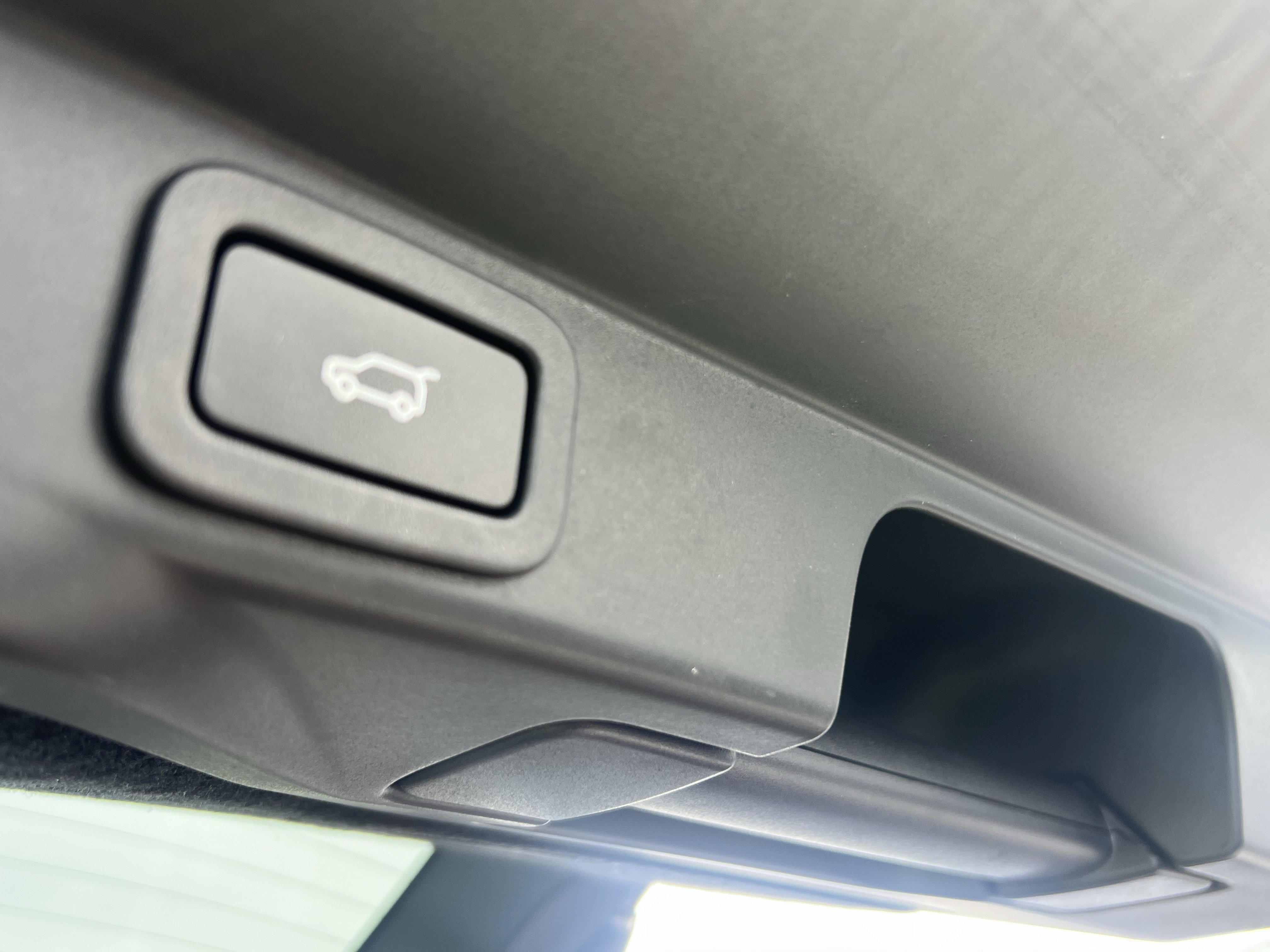 Certified 2022 Land Rover Range Rover Sport HSE Silver Edition image 37