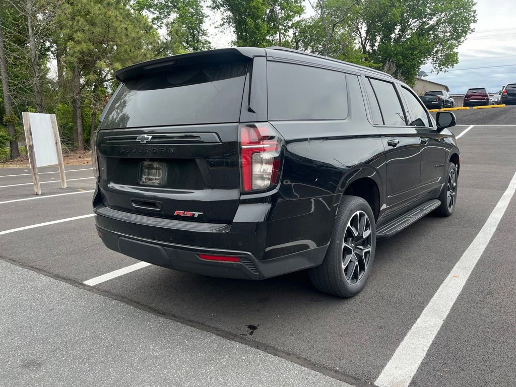 Used 2023 Chevrolet Suburban RST w/ Luxury Package AWD/4WD image 5