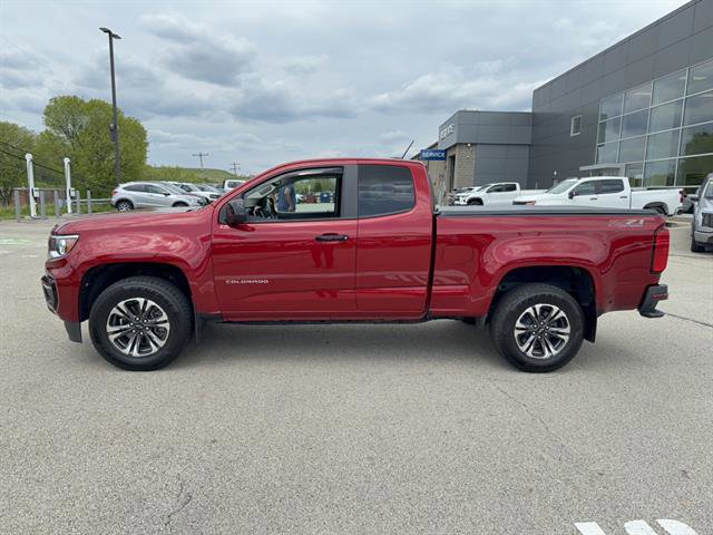 Used 2021 Chevrolet Colorado Z71 AWD/4WD image 3
