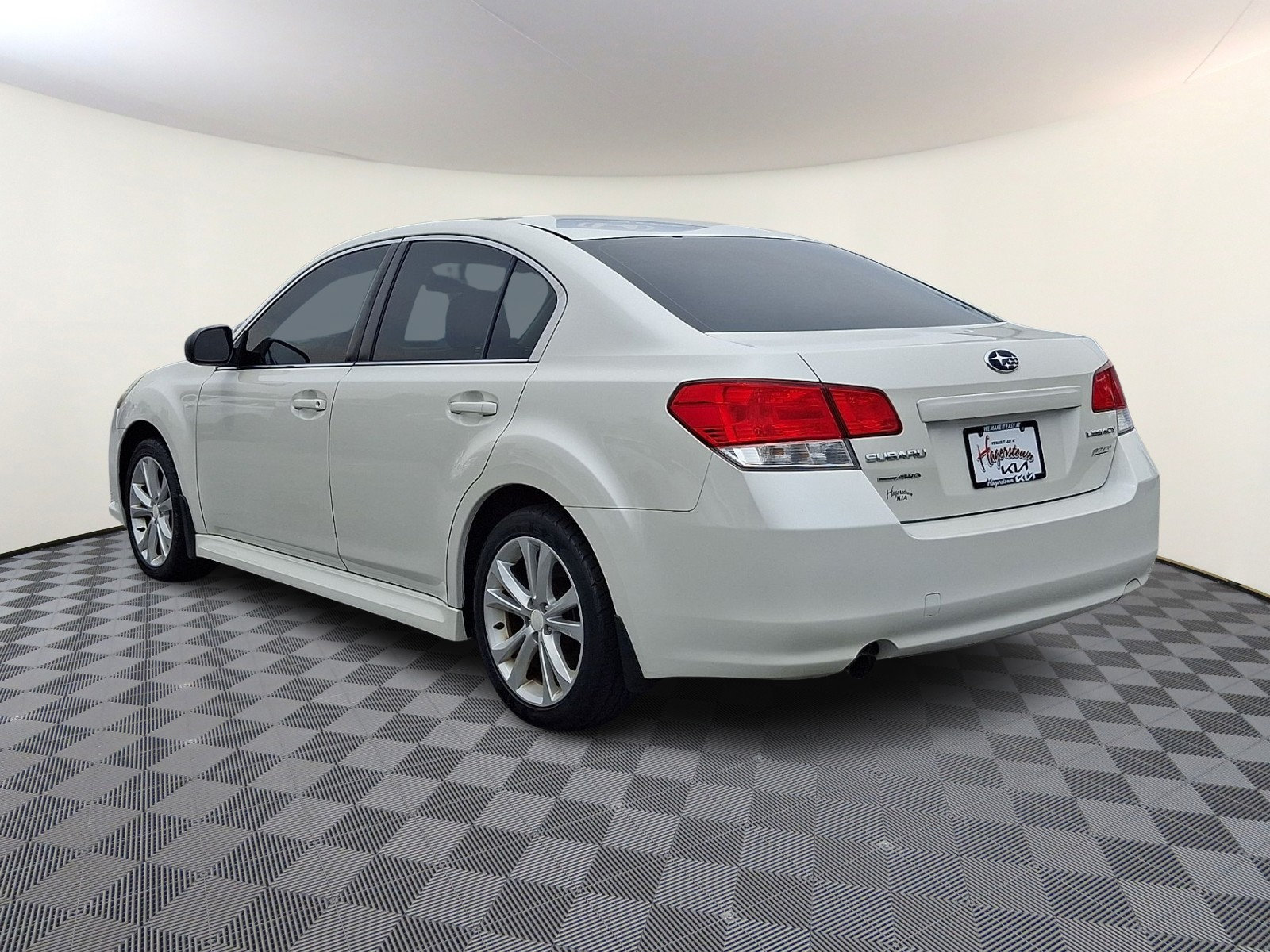 Used 2014 Subaru Legacy 2.5i AWD/4WD image 4