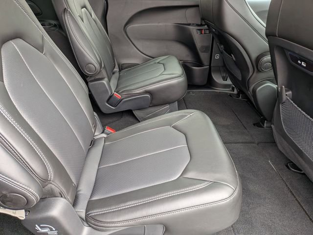 New 2027 Chrysler Pacifica Select FWD image 26