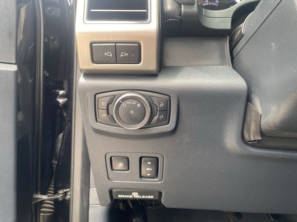 Used 2022 Ford F450 Platinum w/ FX4 Off-Road Package AWD/4WD image 19