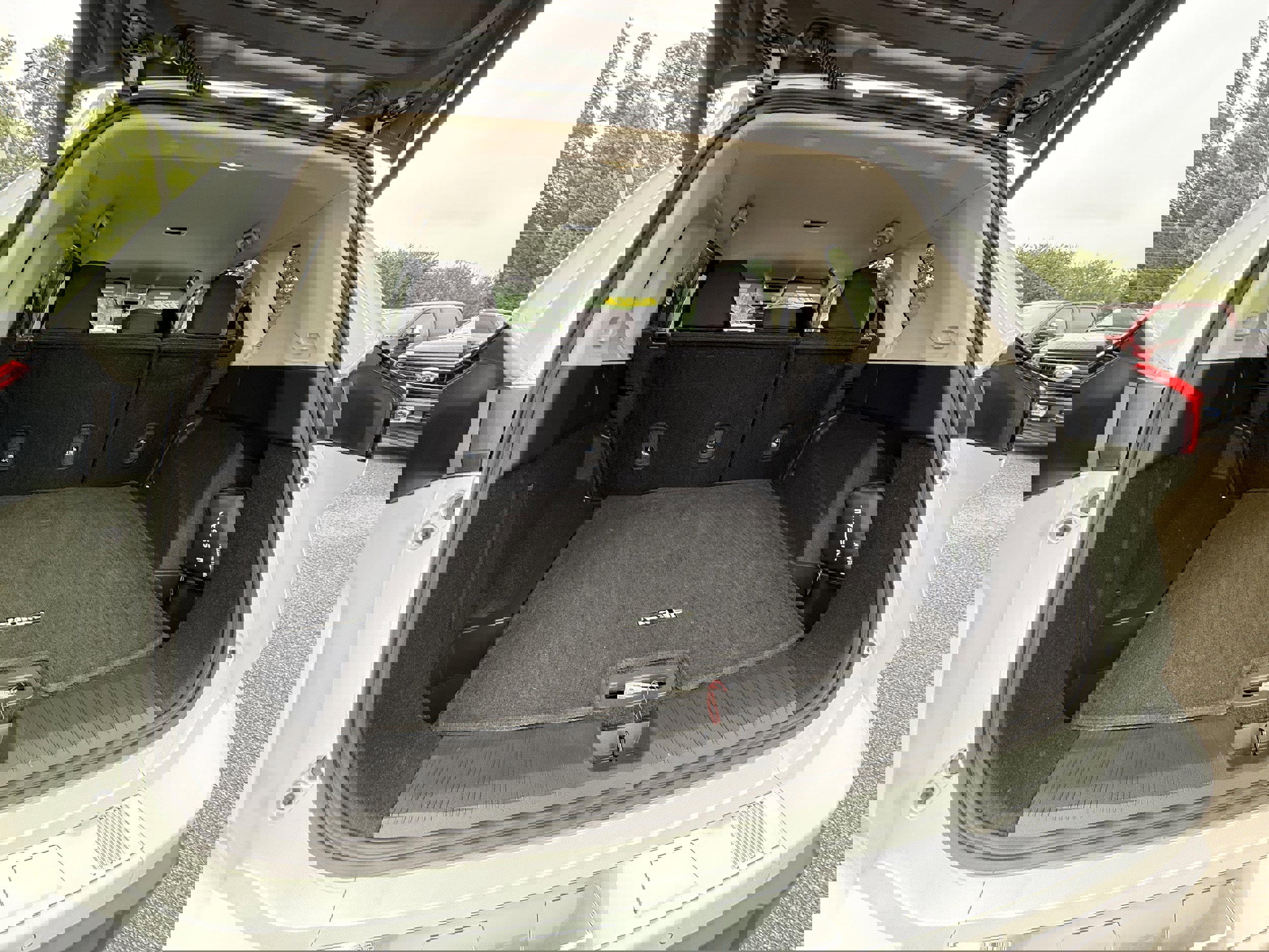 Used 2024 Nissan Rogue SV image 23