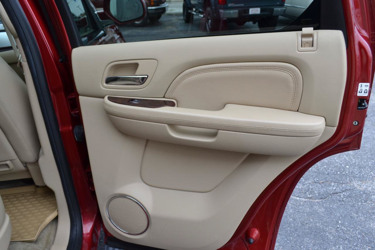 Used 2014 Cadillac Escalade Premium AWD/4WD image 47