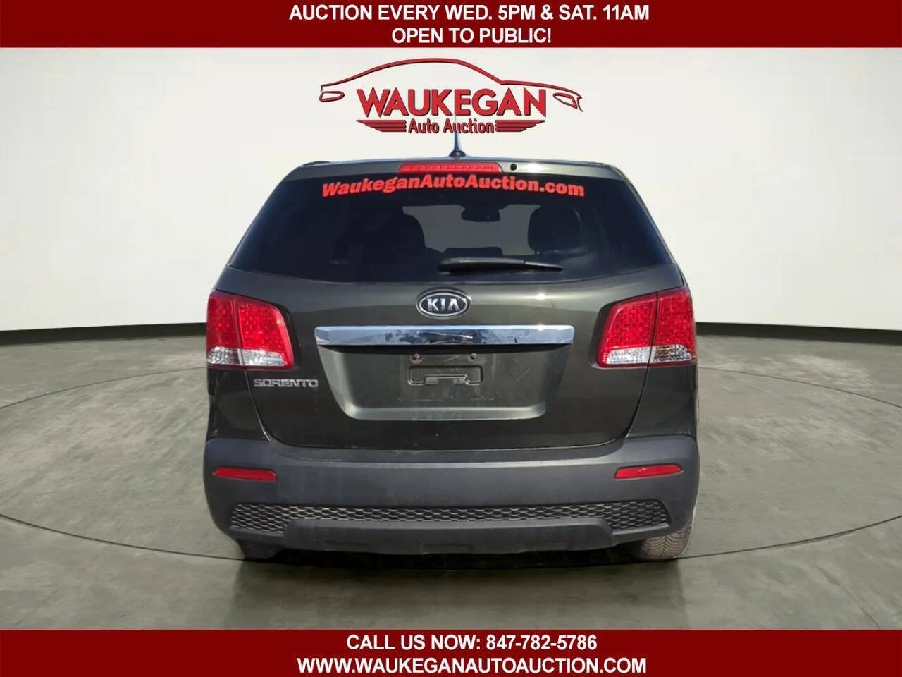 Used 2012 Kia Sorento FWD w/ Third Row Pkg image 6