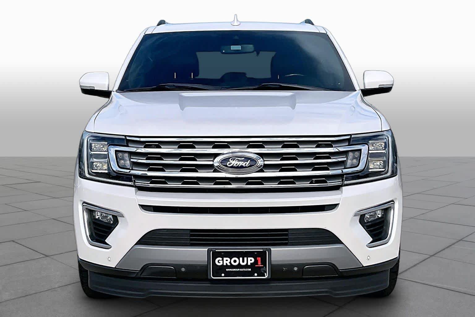 Used 2019 Ford Expedition Limited w/ Driver Assistance Package RWD image 4