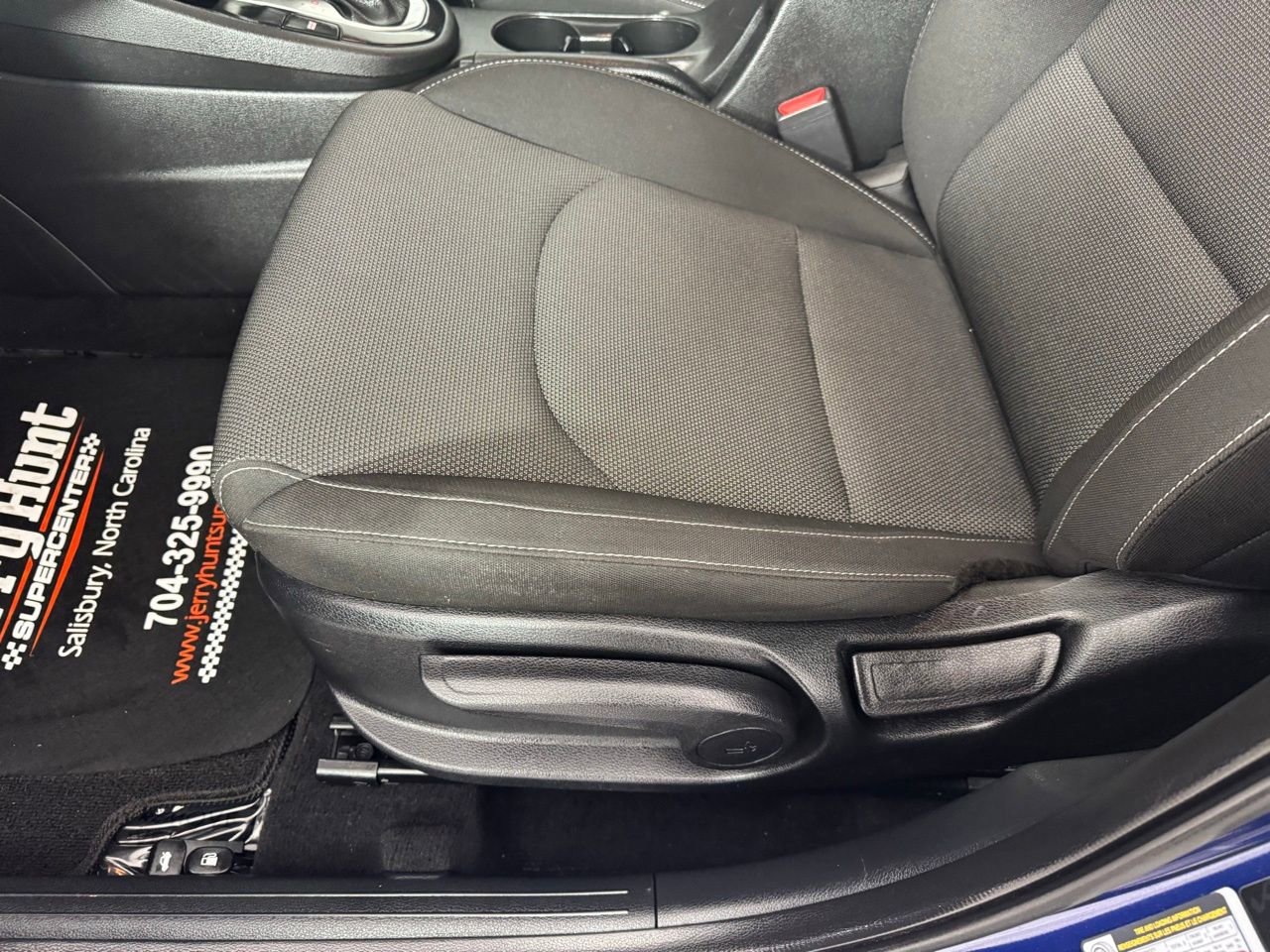 Used 2023 Kia Forte LXS w/ LXS Technology Package image 11