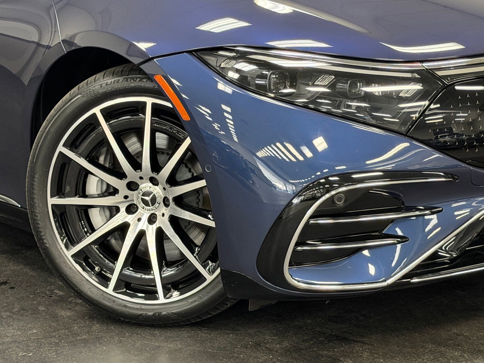 Certified 2023 Mercedes-Benz EQS 580 4MATIC Sedan image 4