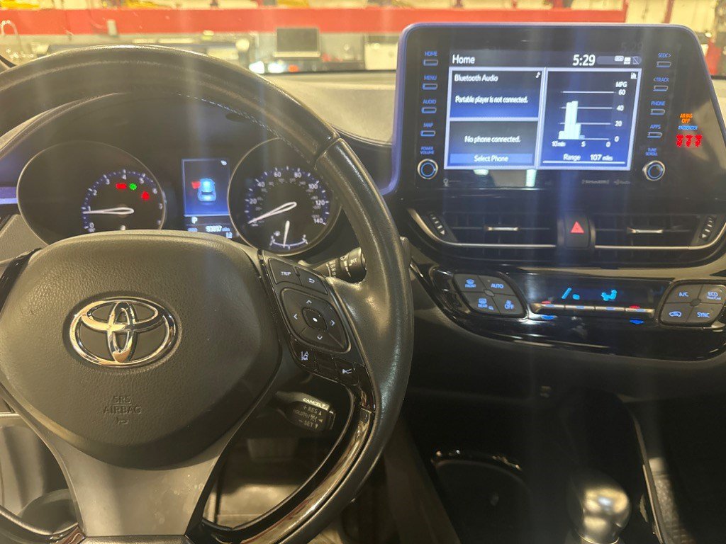 Used 2021 Toyota C-HR XLE FWD image 38