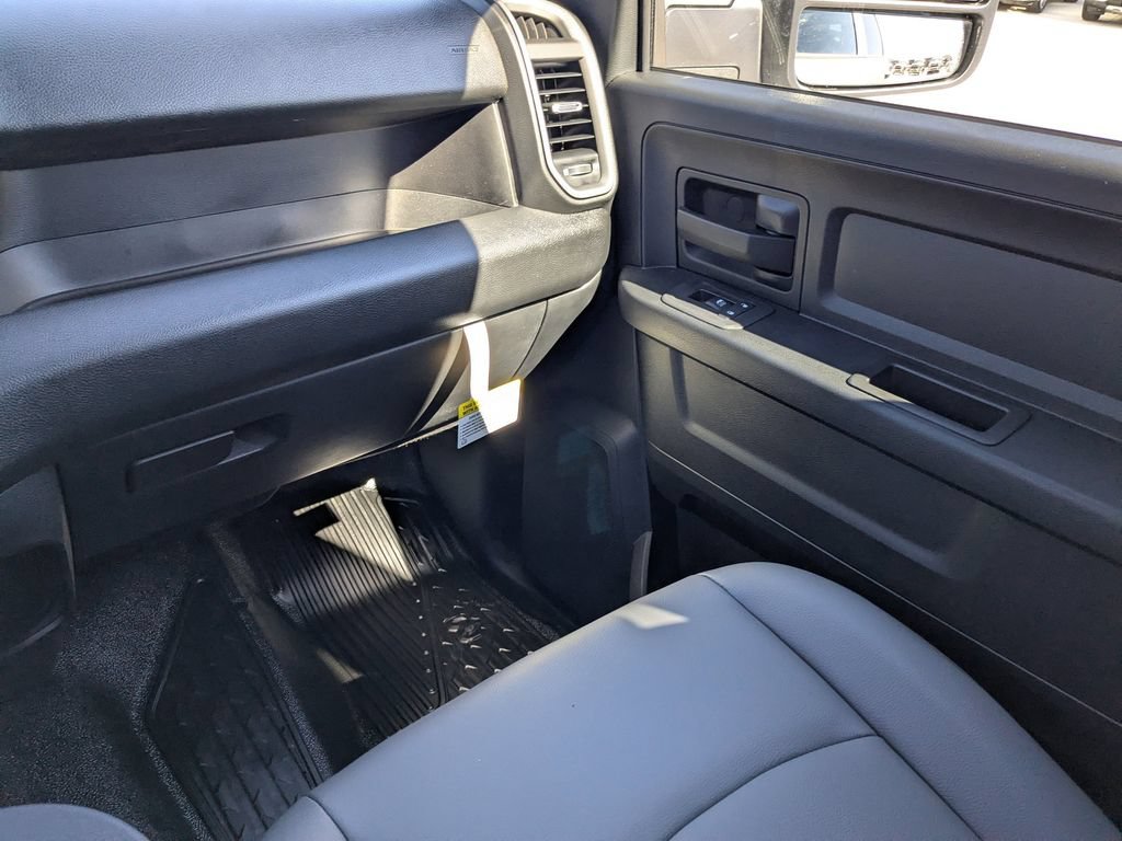 New 2026 RAM 3500 Tradesman w/ Chrome Appearance Group A AWD/4WD image 16