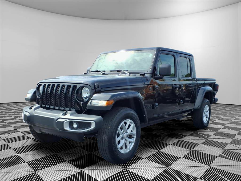 Used 2023 Jeep Gladiator Sport AWD/4WD image 24