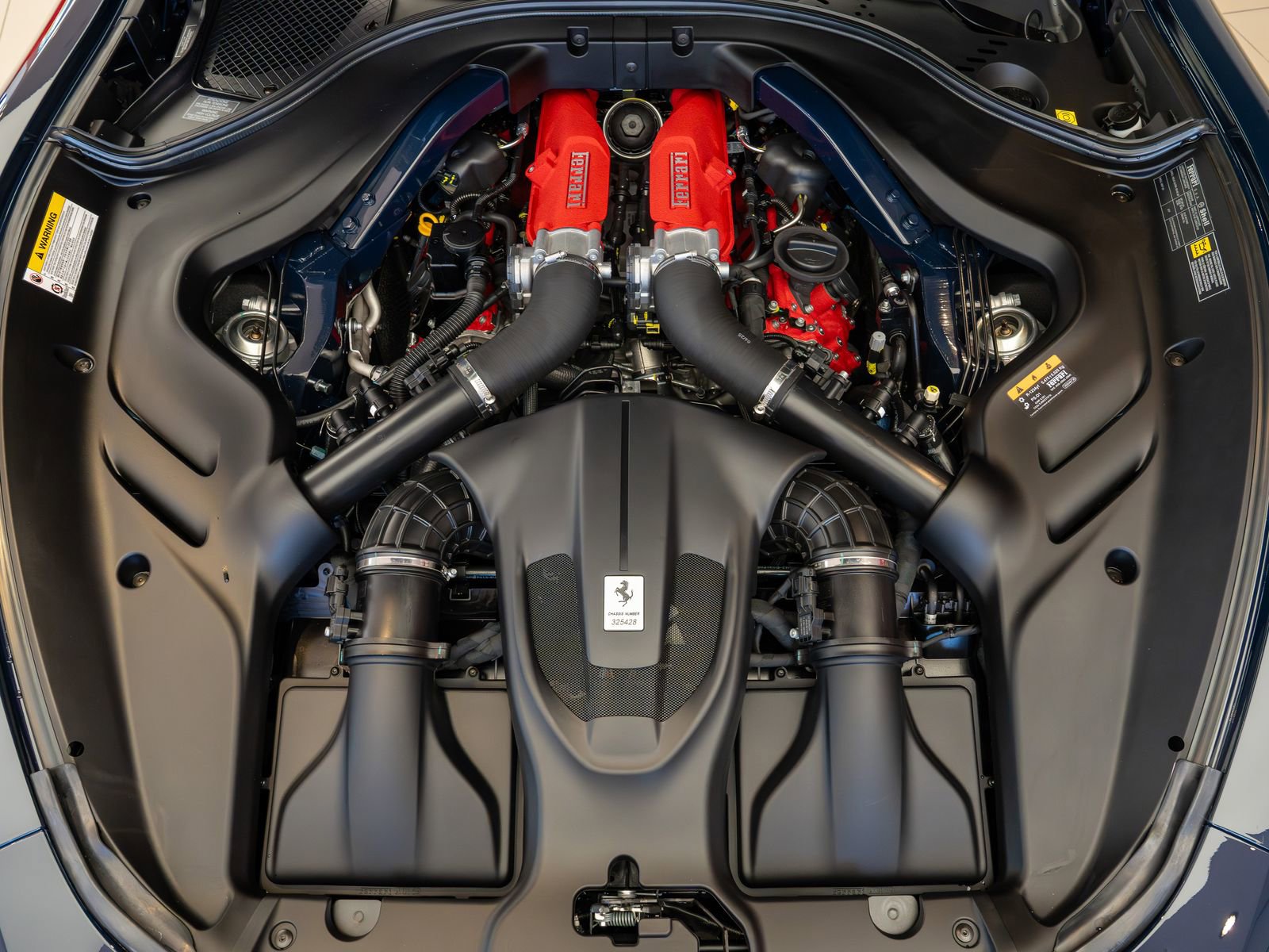 Used 2025 Ferrari Roma Spider RWD image 28