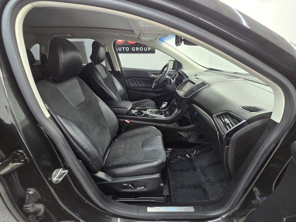 Used 2015 Ford Edge Sport w/ Equipment Group 401A FWD image 22