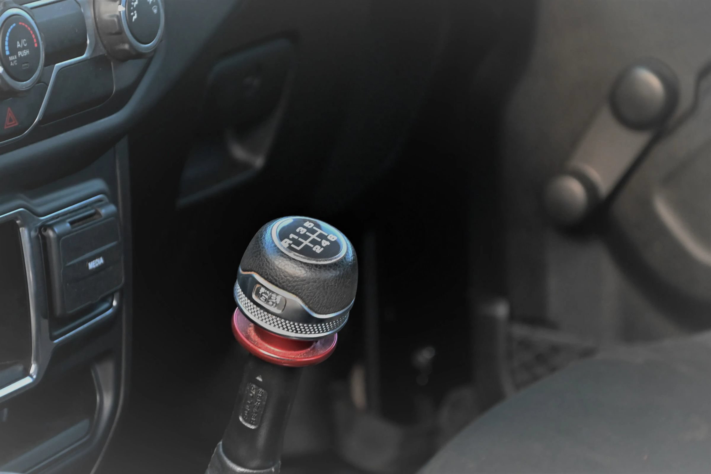 Used 2021 Jeep Gladiator Sport AWD/4WD image 9
