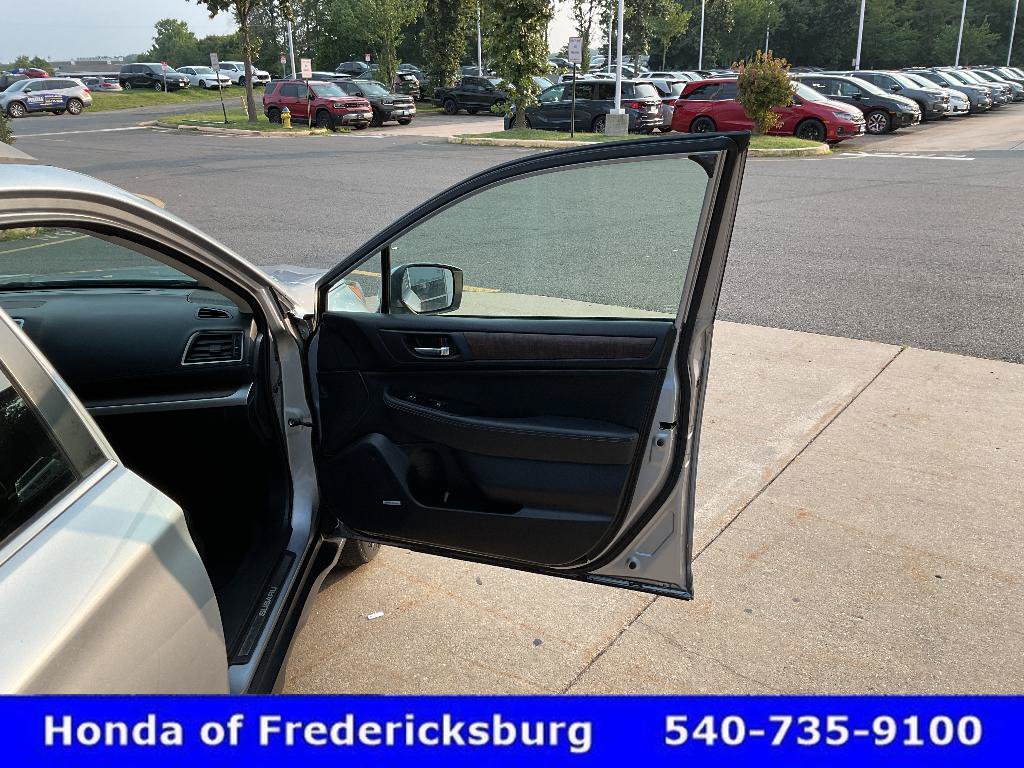 Used 2017 Subaru Outback 2.5i Limited AWD/4WD image 18