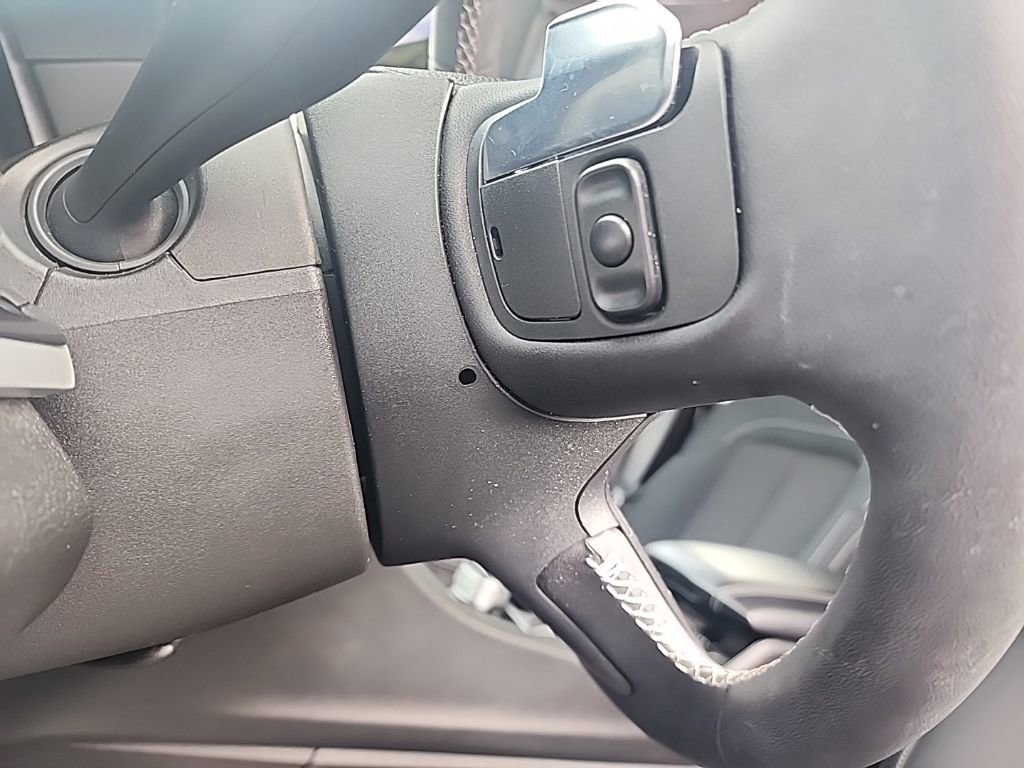 Used 2023 Jeep Grand Cherokee Laredo AWD/4WD image 22