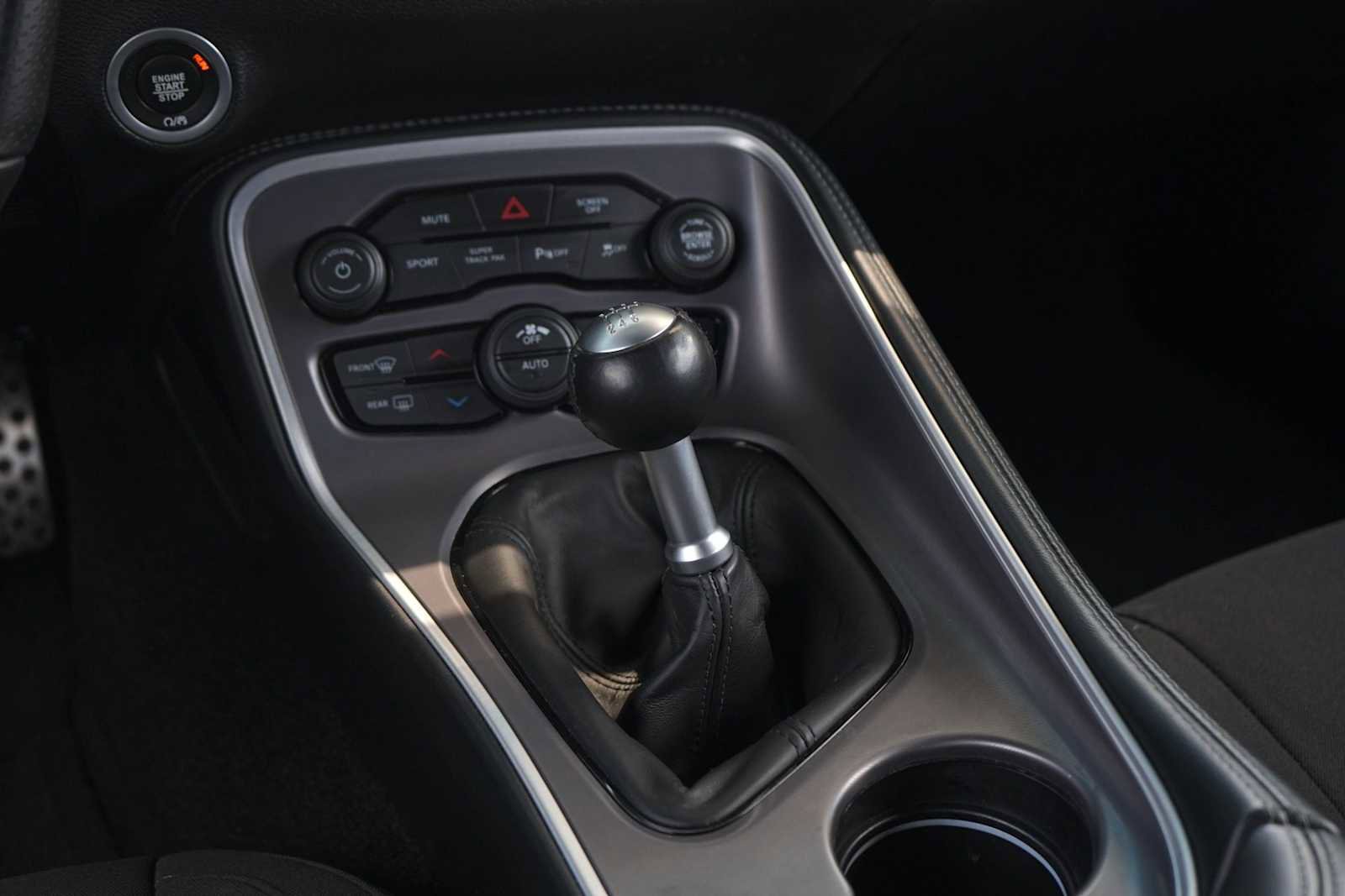 Used 2022 Dodge Challenger R/T w/ Blacktop Package image 20