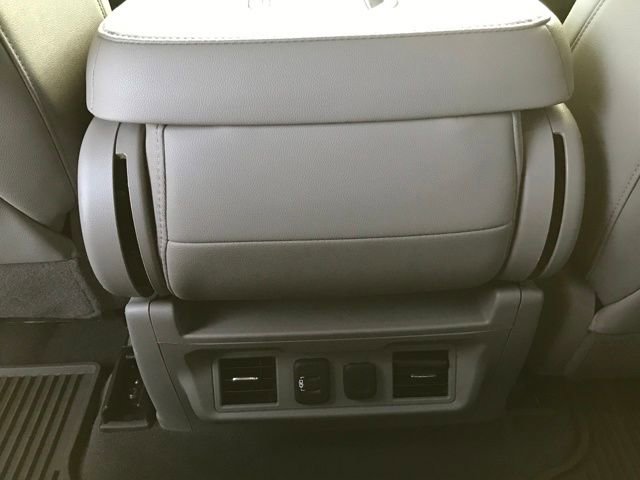 Used 2021 GMC Sierra 1500 SLT AWD/4WD image 16